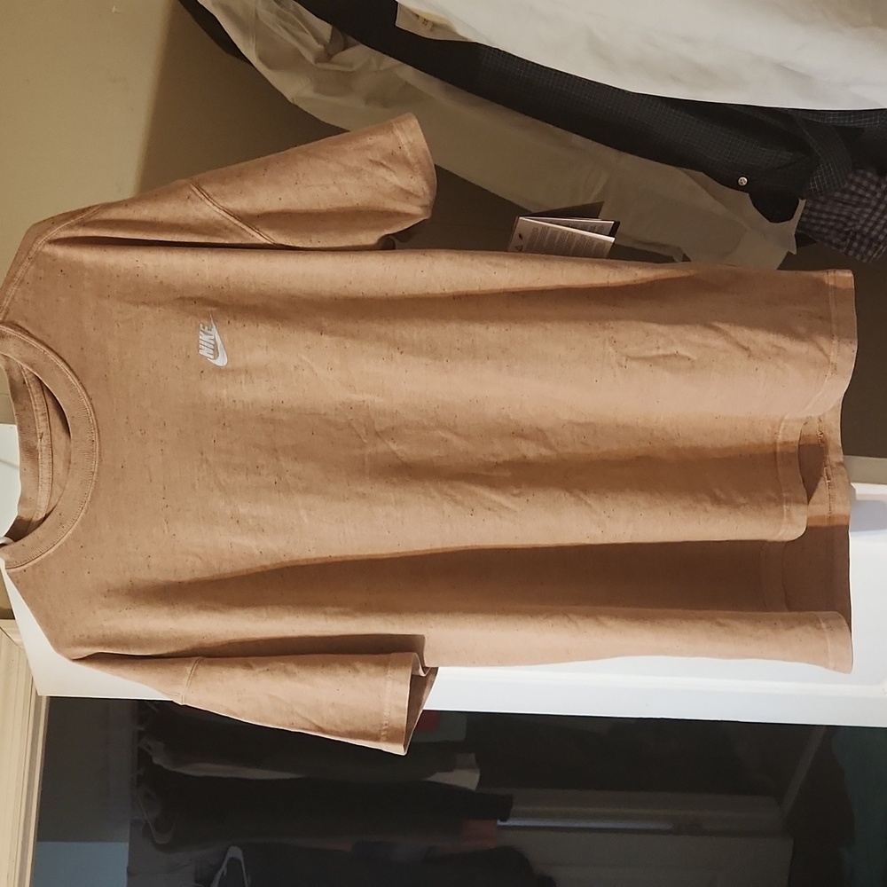 Nike loose fit shirt